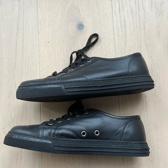Gucci sneakers men’s size 5 women’s size 8 - Picture 2 of 3